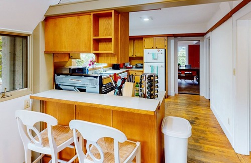 Amazon House | Pristine, dog-friendly home with spacious interior, washer/dryer & enclosed yard