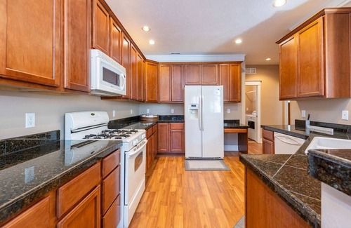 Ponderosa Trails House | *Pristine Mountain Home*