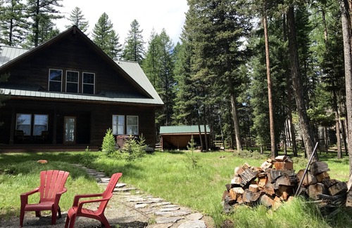 Marion House | Pristine Waterfront Lake Home near Glacier National Park and Flathead Lake.