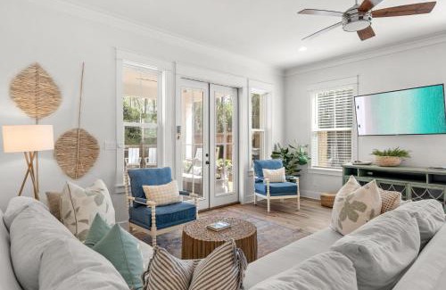 San Juan House | Priv Heated Pool Hot Tub Boat-Friendly Sleeps 16 One For All by AvantStay
