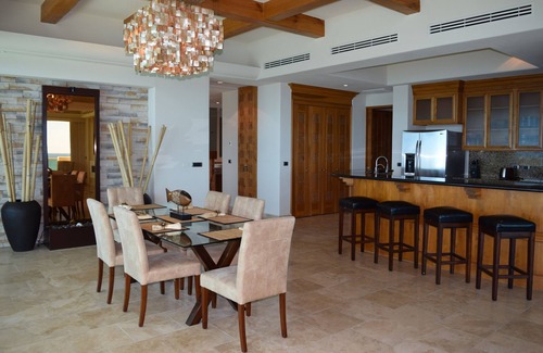 Las Conchas Condo | PRIVACY IN PARADISE with FOREVER VIEWS at the end of LAS CONCHAS