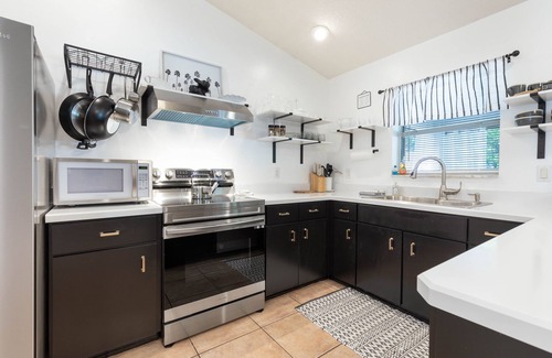 Palm Coast House | Privacy In The Palms - 3 bed/2 bath PET FRIENDLY home