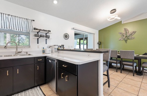 Palm Coast House | Privacy In The Palms - 3 bed/2 bath PET FRIENDLY home