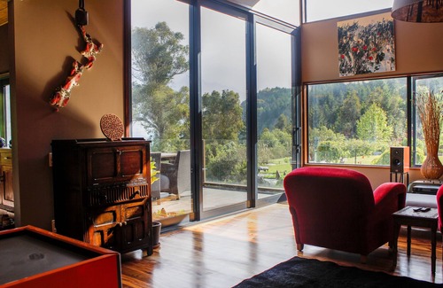 Sunshine Bay House | Privacy, Panoramas and Proximity - Unforgettable