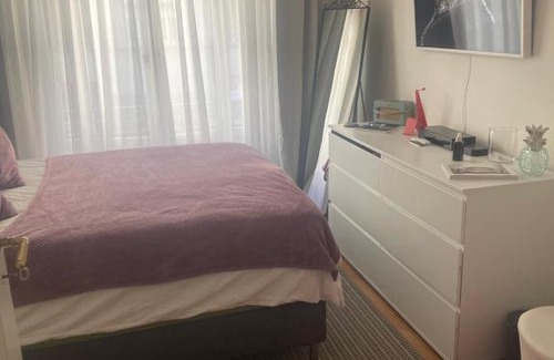 Eaux-Vives Jeu-de-l'Arc Apartment | Privat Apartament Euex-Vives
