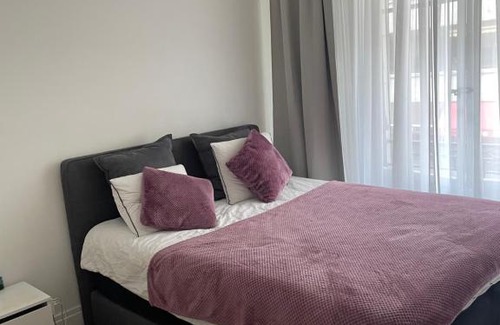 Eaux-Vives Jeu-de-l'Arc Apartment | Privat Apartament Euex-Vives