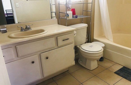 Sunrise Manor House | Private 1 bed 1 bath bedding bedroom#2