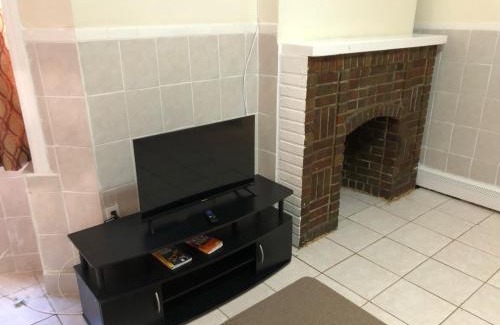 Union City Apartment | Private 1-bedroom apartment only 15 minutes to New York City Manhattan