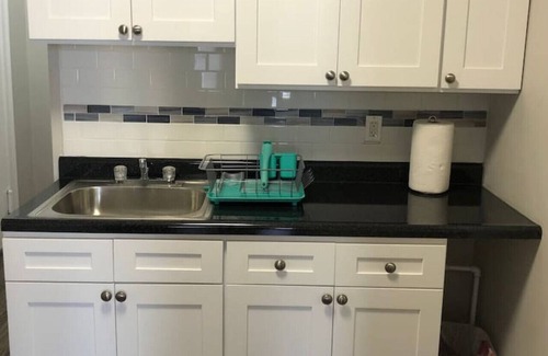 Union City Apartment | Private 2-bedroom apartment, NYC Manhattan only 15 mins away