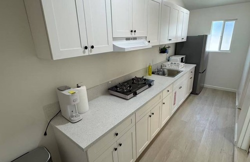 Bassett House | Private 2BR+2BA w/kitchen,Everything is for exclusive use, WiFi, AC, Smart TV.