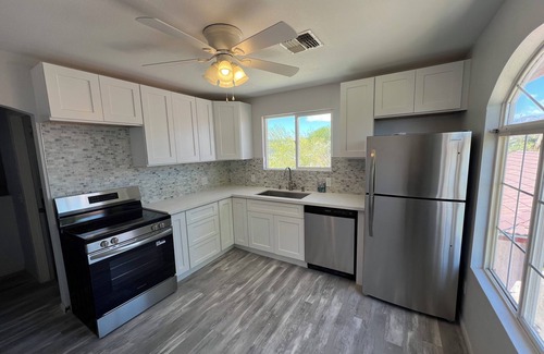 Las Vegas Apartment | Private 2BR Upstairs Casita in fabulous Las Vegas- with Pool