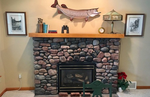 Spooner Cabin | Private 3 bedroom on Spooner Lake with Pontoon