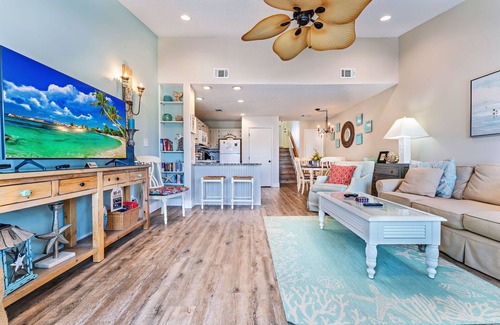 East End House | Private 300 Ocean Mile Community with Pool
