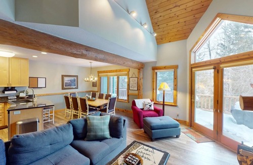 Lutsen House | Private 4 Bedroom 4 Bath Ski-In/Ski-Out Home @ Lutsen with Sauna & Game Room