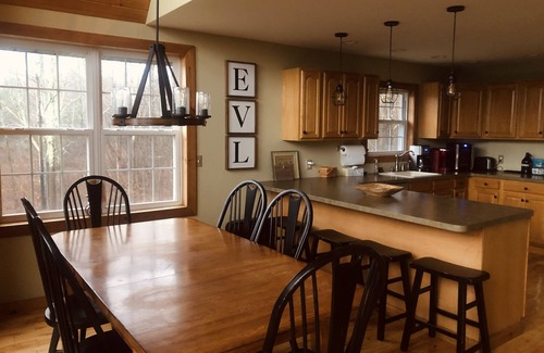 Great Valley House | Private 4-bedroom chalet with breathtaking views!