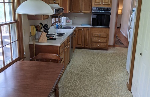 Falmouth House | Private 4 BR Ranch Tucked In The Woods 1.5 Miles From Beach