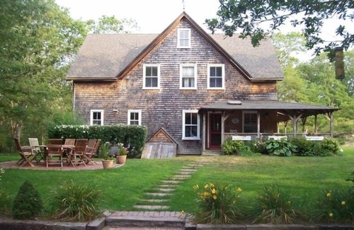 Vineyard Haven House | Private 6 Acres, Walk to Private Beach