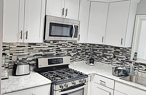 Church Street House | Private and Beautiful 1-Bedroom House