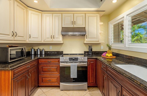Princeville House | Private and spacious Princeville cottage