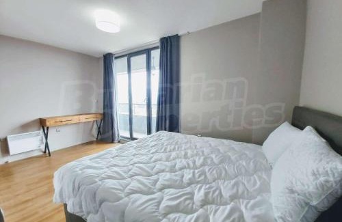 Razlog Apartment | Private Apartment in Aparthotel Cornelia