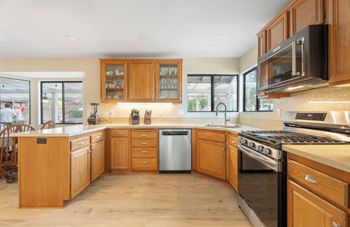 Lake Elsinore House | Private Backwoods Family and Friends Retreat