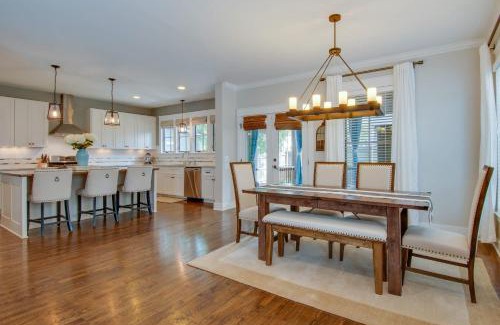 Hope Gardens House | Private Backyard - Near Bicentennial Park