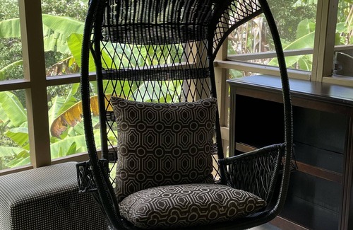 Kapaau Cottage | Private Banana Tree Cottage with Ocean Views