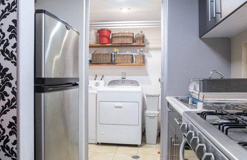 Del Valle Bed & Breakfast | Private bedroom in an share apartment in Colonia del Valle, Mexico City