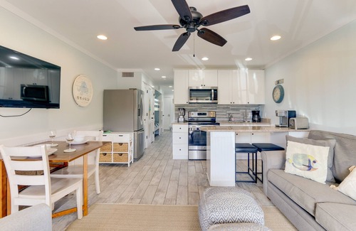 Folly Field Condo | Private Beach Access: Hilton Head Island Condo!