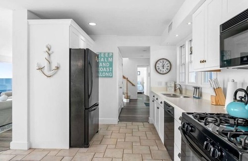 West Harwich House | Private beach. 4 bedrooms and 3 full baths. RPMS116