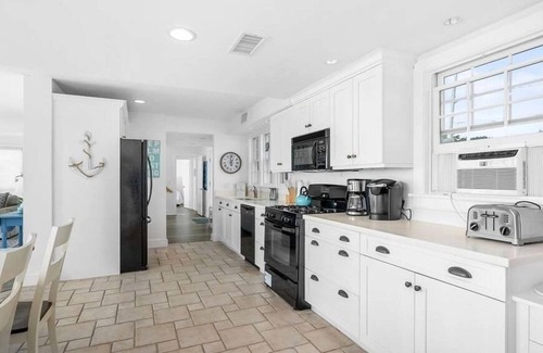 West Harwich House | Private beach. 4 bedrooms and 3 full baths. RPMS116