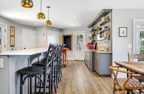 South Orleans House | Private Beach 6 Bedroom Newly Renovated!