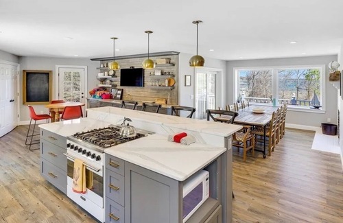 South Orleans House | Private Beach 6 Bedroom Newly Renovated!
