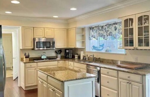 Vero Beach House | ~ Private Beach Access! ~ East A1A ~ Sun, Sea, Pool, Relax!