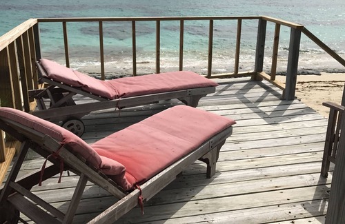 North Palmetto Point House | Private Beach Cottage with Heated Pool, Kayaks, Bikes