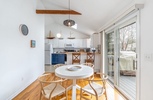 Southold House | Private Beach community home nestled in the heart of Long Island's North Fork