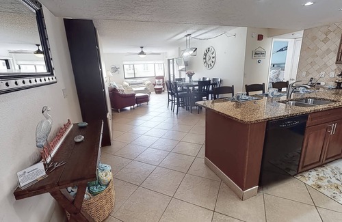 Siesta Key Condo | Private Beach, Gulf View from Balcony, Heated Pools, $185 Free Activities Daily, Outdoor Workout