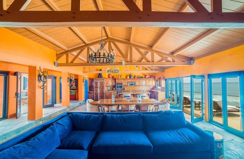 La Joya House | PRIVATE BEACH HACIENDA