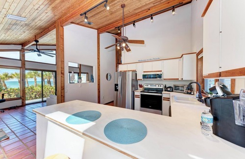 Englewood House | PRIVATE BEACH LIVING!