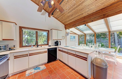 Englewood House | PRIVATE BEACH LIVING!