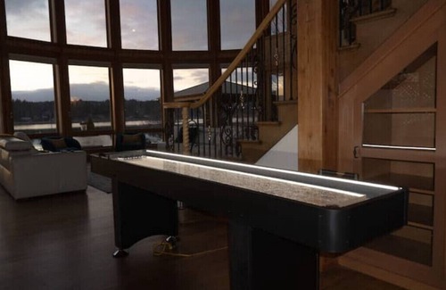 Shelton House | Private beach luxury home sleeps 12, Shelton, WA