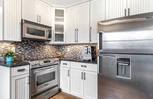 Glenn Haven Shores House | Private Beach * Secluded on 1-Acre * HOT TUB * Game Room *