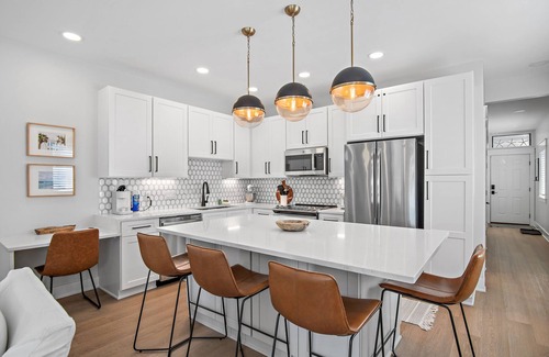 Seagrove Beach Apartment | Private Beach/Pool/Walk to Seaside