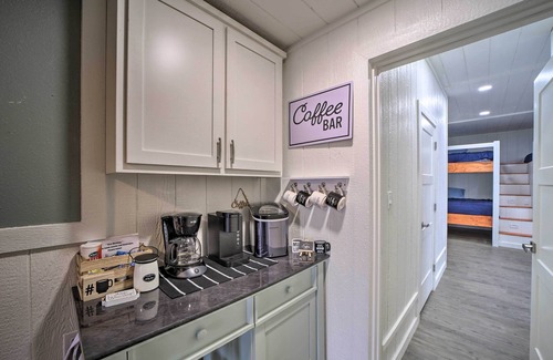 Disney House | Private Beach: Waterfront Disney Getaway!