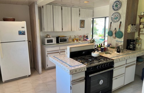 Savannah Sound House | Private Beachfront House on Exclusive Windermere Island