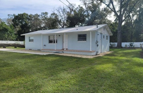 Fellowship House | Private & Beautiful - 3 BR Home - Fenced Backyard
