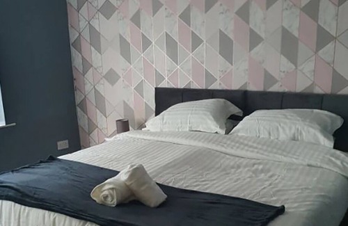Middleton House | Private Bedroom C Greater Manchester
