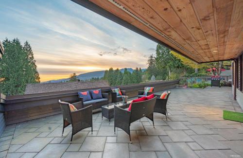 Upper Lonsdale House | Private Bedroom, Powder Room, Shower, Outdoor Pool, Hot Tub