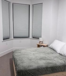West New York House | Private Bedroom with Dedicated Bathroom 15mis NYC