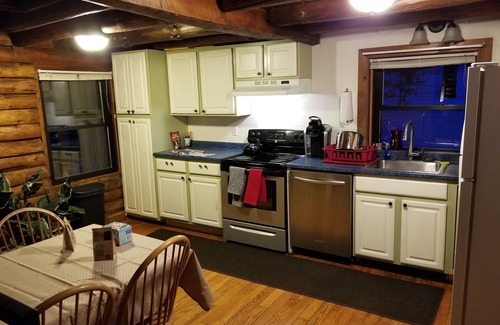 Plymouth Cabin | Private Brook Side Log Cabin on Tenney Mountain